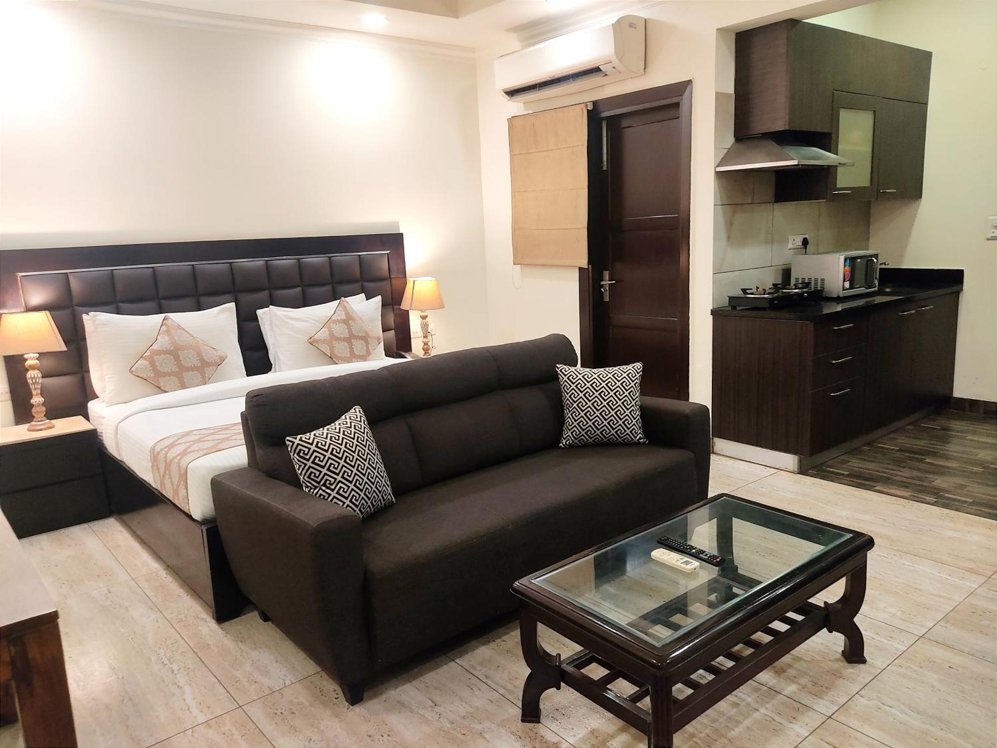When In Gurgaon - Artemis Hospital 1 Min Walk, Fortis & Medanta 4 Mins Drive מראה חיצוני תמונה