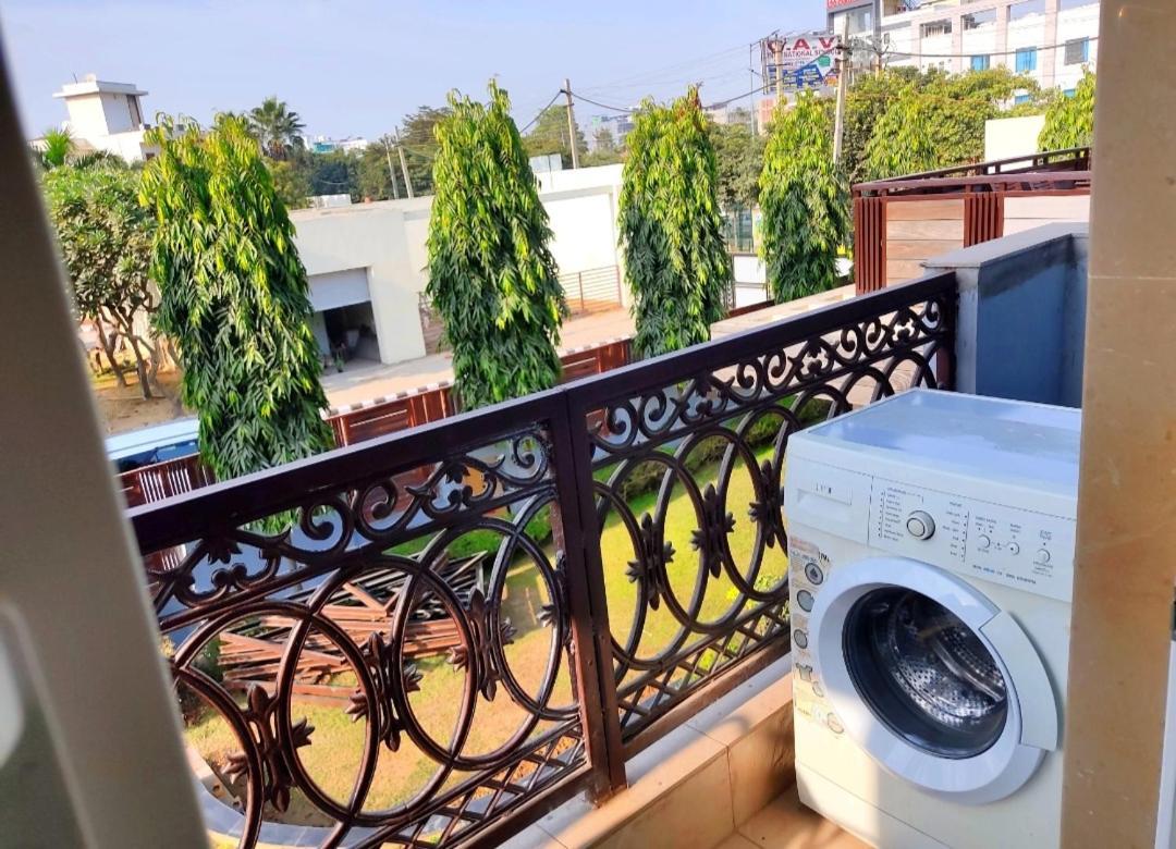 When In Gurgaon - Artemis Hospital 1 Min Walk, Fortis & Medanta 4 Mins Drive מראה חיצוני תמונה